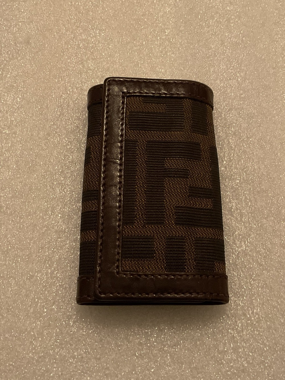 Vintage 1990s Y2K Fendi Zucca FF 6-Key Holder Case Brown Leather Made in Italy